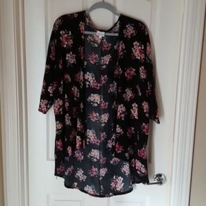 M Lindsay floral black.